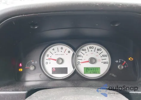 2005 Ford Escape Xlt z USA, uszkodzony, nr VIN 1FMYU93145KA63335